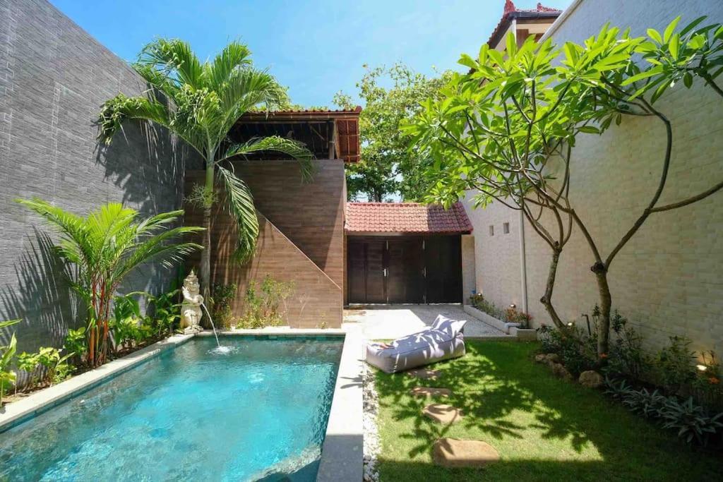 Villa Lora: Retreat For Tranquility And Bliss Sanur  Exterior photo