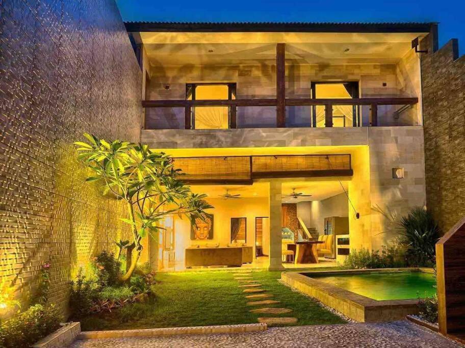 Villa Lora: Retreat For Tranquility And Bliss Sanur  Exterior photo